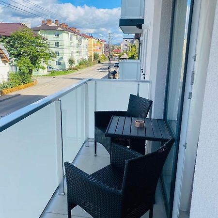 Luxury Queen Câmpulung Moldovenesc Eksteriør billede